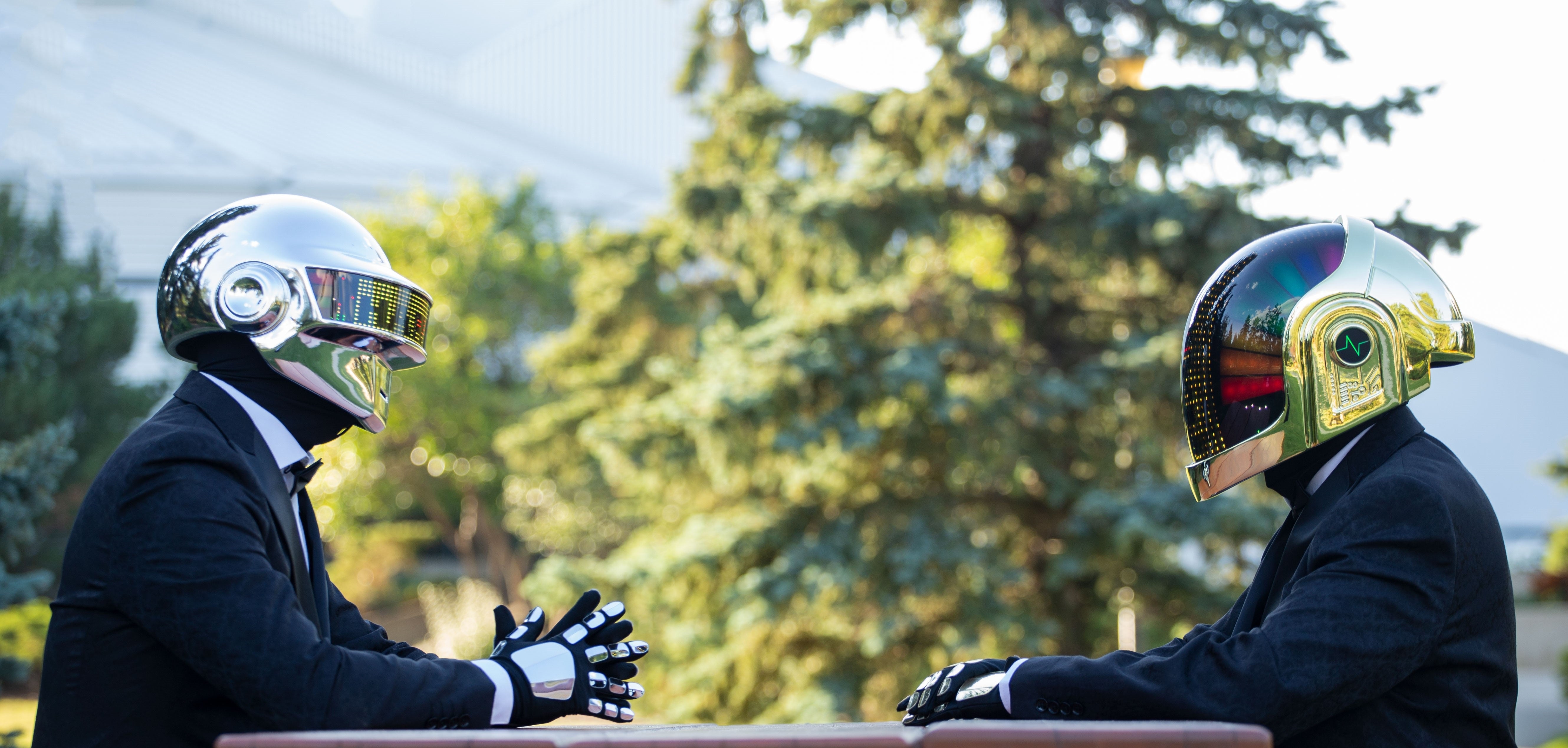 BeatSync.ca Illuminated Props and Wearables that Move to the